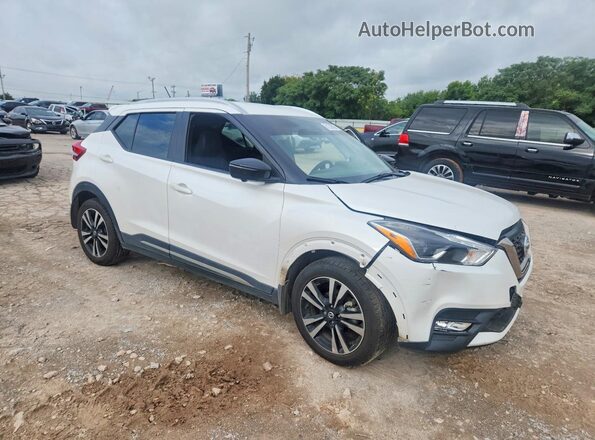 3N1CP5CU1KL537361 2019 NISSAN KICKS White Front right