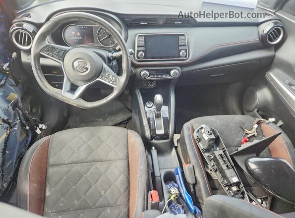 3N1CP5CU3JL545153 2018 NISSAN KICKS Blue Widok deski rozdzielczej
