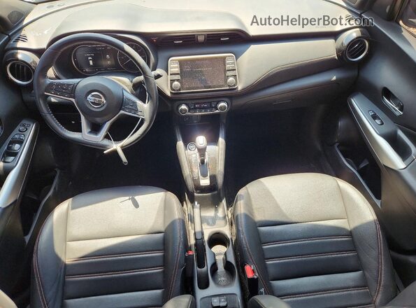 3N1CP5CU3KL483660 2019 NISSAN KICKS White Dashboard view