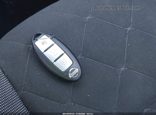 3N1CP5CU4JL516079 2018 NISSAN KICKS Silver Widok deski rozdzielczej