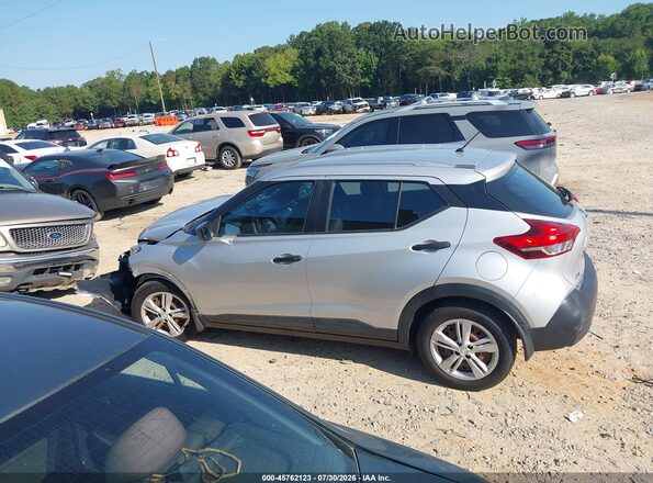 3N1CP5CU4JL516079 2018 NISSAN KICKS Silver Widok wnętrza 360 stopni