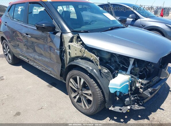 3N1CP5CU4JL537062 2018 NISSAN KICKS Gray Դիմացի տեսք