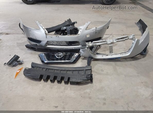 3N1CP5CU4JL539684 2018 NISSAN KICKS Silver Vista del cuadro de instrumentos
