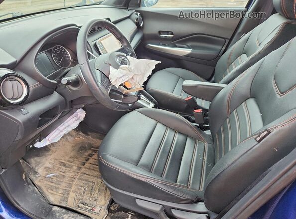 3N1CP5CU4KL497566 2019 NISSAN KICKS Blue Front interior view