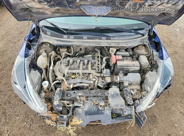 3N1CP5CU4KL497566 2019 NISSAN KICKS Blue Rear interior view