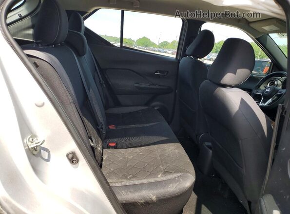 3N1CP5CU4KL551142 2019 NISSAN KICKS Silver Vista interior trasera