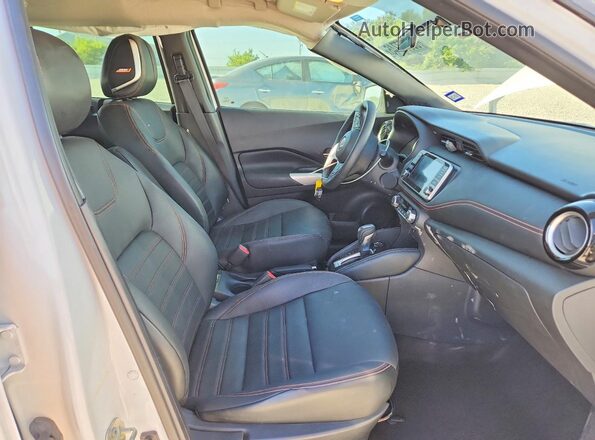 3N1CP5CU5JL536681 2018 NISSAN KICKS White წინა სალონის ხედი