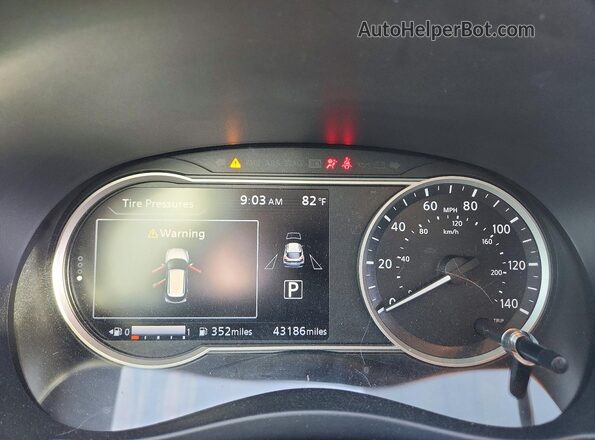 3N1CP5CU5JL536681 2018 NISSAN KICKS White ხელსაწყოთა პანელის ხედი