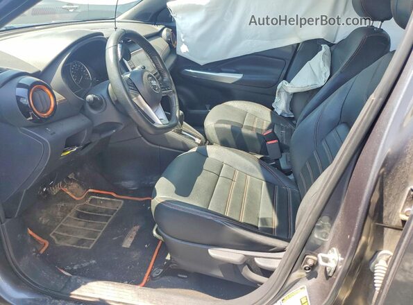 3N1CP5CU5KL524211 2019 NISSAN KICKS Gray Vista interior delantera