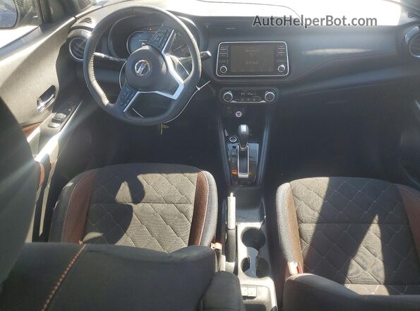 3N1CP5CU6JL512955 2018 NISSAN KICKS Blue წინა პანელის ხედი
