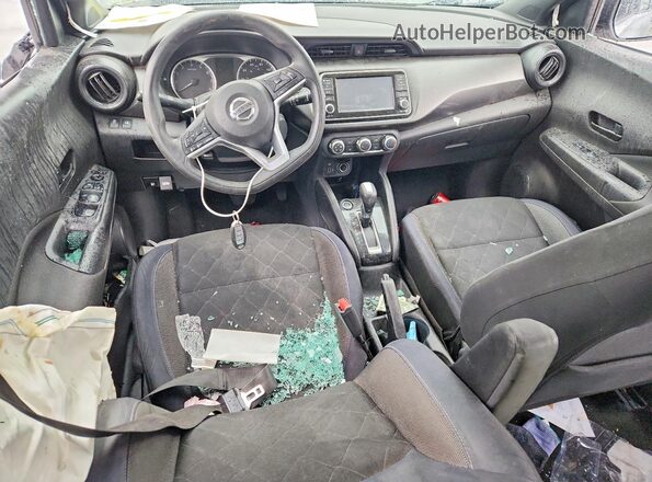 3N1CP5CU6JL522756 2018 NISSAN KICKS Silver Առջևի վահանակի տեսք