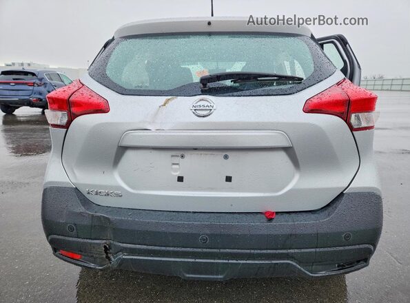3N1CP5CU6JL522756 2018 NISSAN KICKS Silver Հետևի տեսք