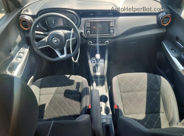 3N1CP5CU6KL530857 2019 NISSAN KICKS Черный Вид панели приборов
