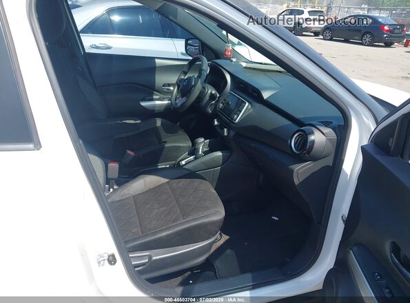 3N1CP5CU6KL550218 2019 NISSAN KICKS White Вид салону спереду