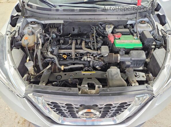 3N1CP5CU6KL569142 2019 NISSAN KICKS Silver Engine compartment view