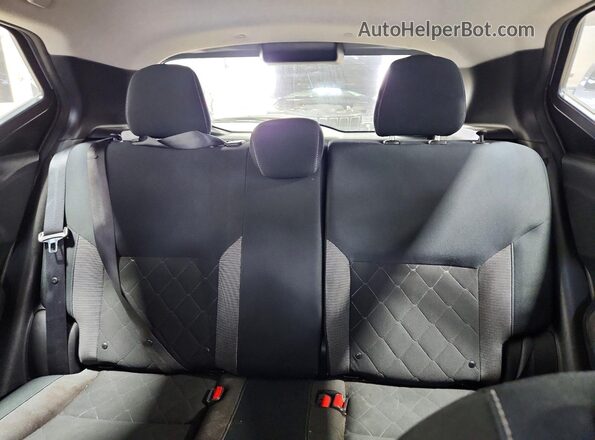 3N1CP5CU6KL569142 2019 NISSAN KICKS Silver Rear seats view