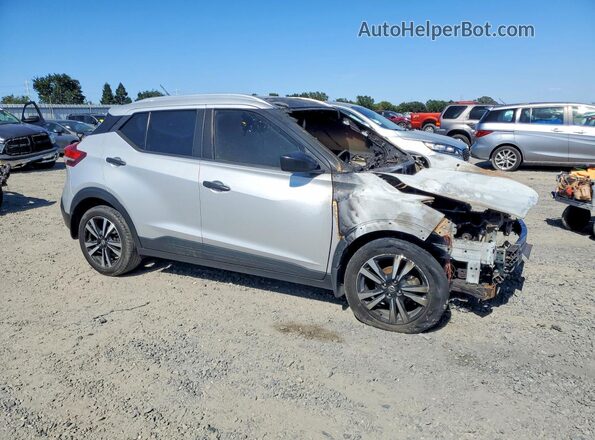 3N1CP5CU7KL492944 2019 NISSAN KICKS Silver Передня права чверть