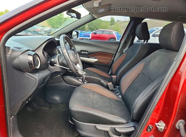 3N1CP5CU7KL554245 2019 NISSAN KICKS Red Front interior view