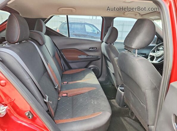 3N1CP5CU7KL554245 2019 NISSAN KICKS Red Rear interior view