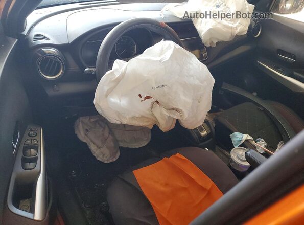 3N1CP5CU7KL566735 2019 NISSAN KICKS Orange Вид панелі приладів