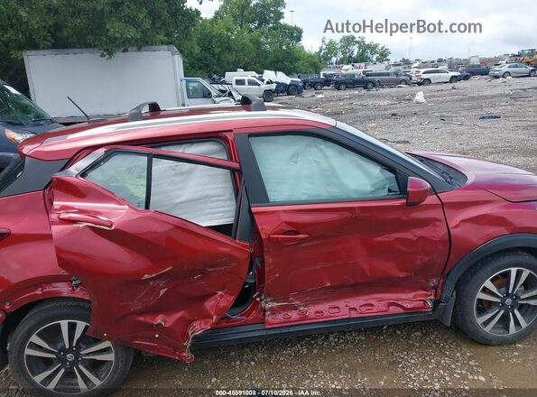 3N1CP5CU8JL508681 2018 NISSAN KICKS Красный Вид спереди