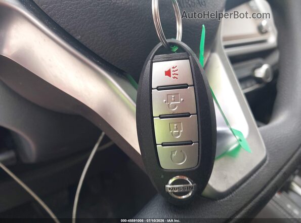 3N1CP5CU8JL508681 2018 NISSAN KICKS Красный Вид панели приборов