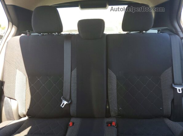 3N1CP5CU8JL523519 2018 NISSAN KICKS Gray Հետևի նստատեղերի տեսք