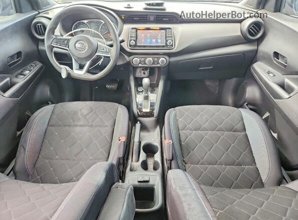 3N1CP5CU8JL523973 2018 NISSAN KICKS Black Вид панелі приладів