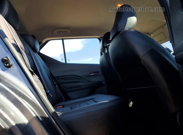 3N1CP5CU8JL529708 2018 NISSAN KICKS Gray უკანა სავარძლების ხედი