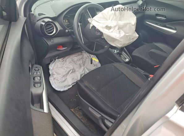 3N1CP5CU8KL491799 2019 NISSAN KICKS Silver Առջևի վահանակի տեսք