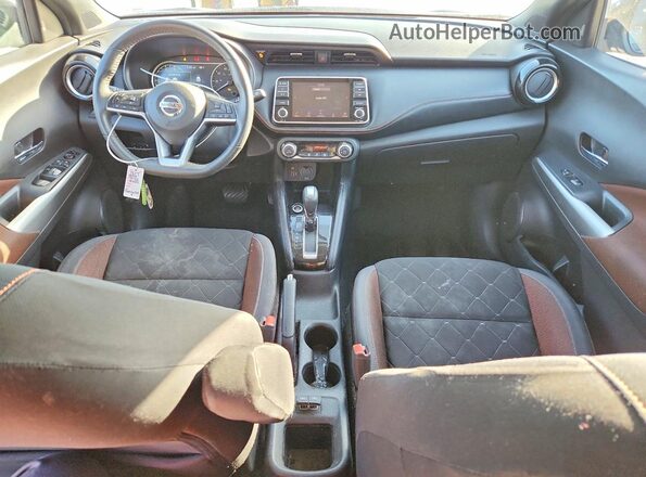 3N1CP5CU8KL495707 2019 NISSAN KICKS Синий Вид панели приборов