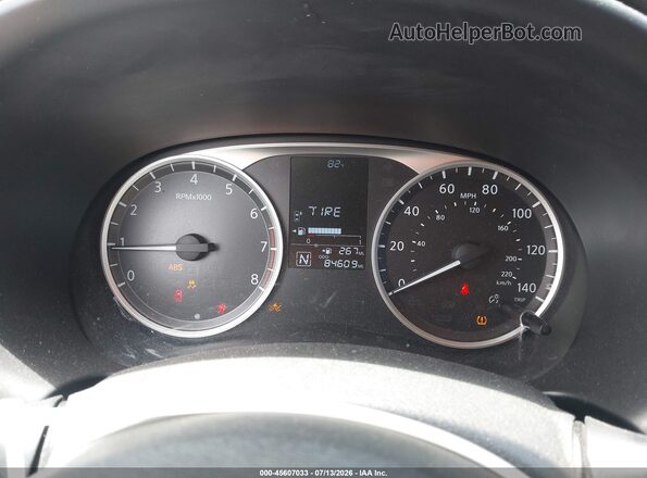 3N1CP5CU9JL502050 2018 NISSAN KICKS Черный Вид задних сидений