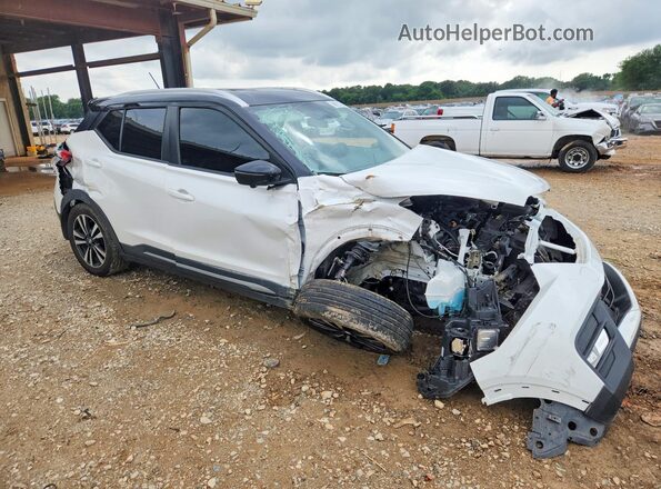3N1CP5CU9KL509520 2019 NISSAN KICKS Белый Передняя правая четверть