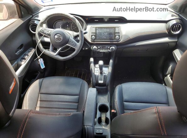 3N1CP5CU9KL551797 2019 NISSAN KICKS Красный Вид панели приборов