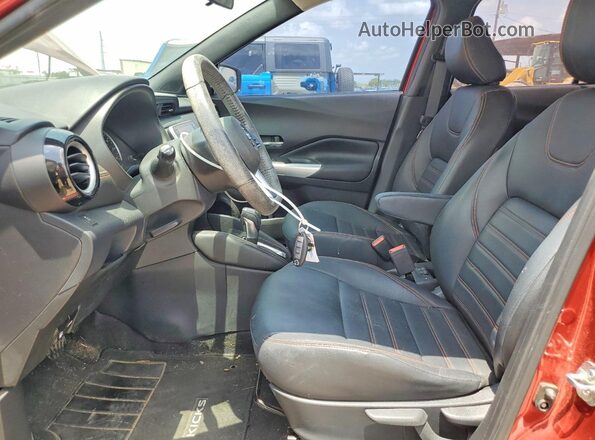 3N1CP5CU9KL551797 2019 NISSAN KICKS Красный Вид салона спереди