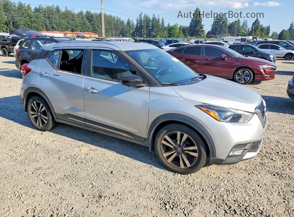 3N1CP5CUXJL539625 2018 NISSAN KICKS Silver წინა მარჯვენა