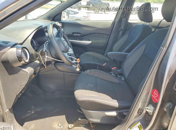 3N1CP5CUXJL542363 2018 NISSAN KICKS Gray Vista interior delantera