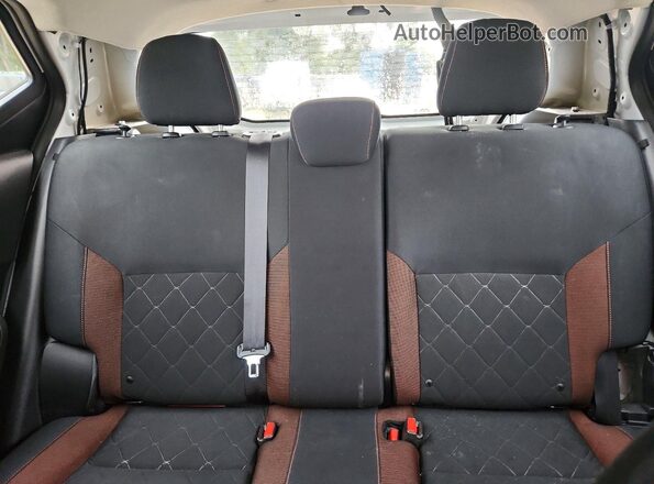 3N1CP5CUXKL491609 2019 NISSAN KICKS Белый Вид задних сидений