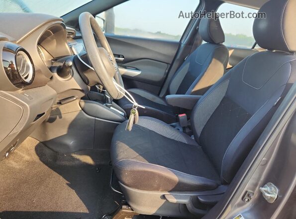 3N1CP5CUXKL494719 2019 NISSAN KICKS Gray წინა სალონის ხედი