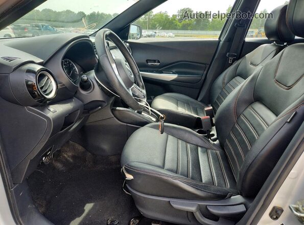 3N1CP5CUXKL503676 2019 NISSAN KICKS Silver წინა სალონის ხედი