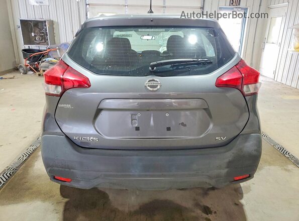 3N1CP5CUXKL532661 2019 NISSAN KICKS Gray Rear view