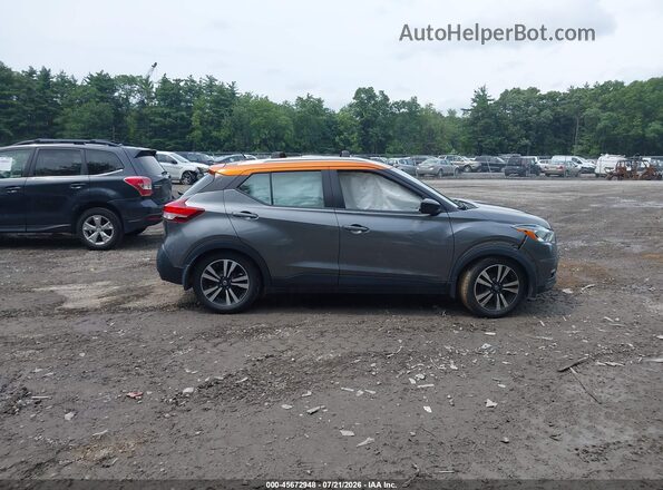 3N1CP5CUXKL534300 2019 NISSAN KICKS Серый Вид задней части салона