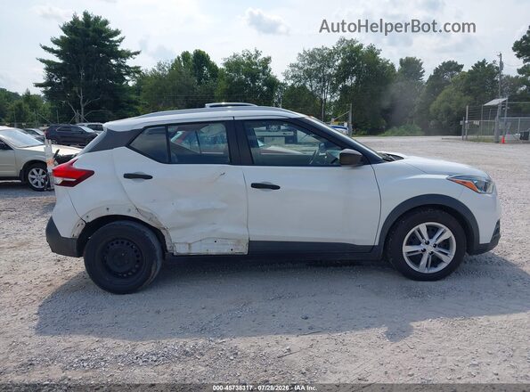 3N1CP5CUXKL554739 2019 NISSAN KICKS White Вид задньої частини салону