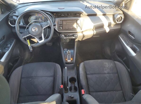 3N1CP5CUXKL555437 2019 NISSAN KICKS Красный Вид панели приборов