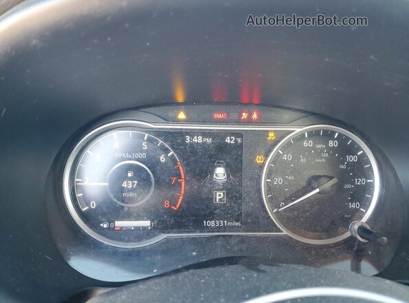 3N1CP5CUXKL555437 2019 NISSAN KICKS Красный Вид щитка приборов