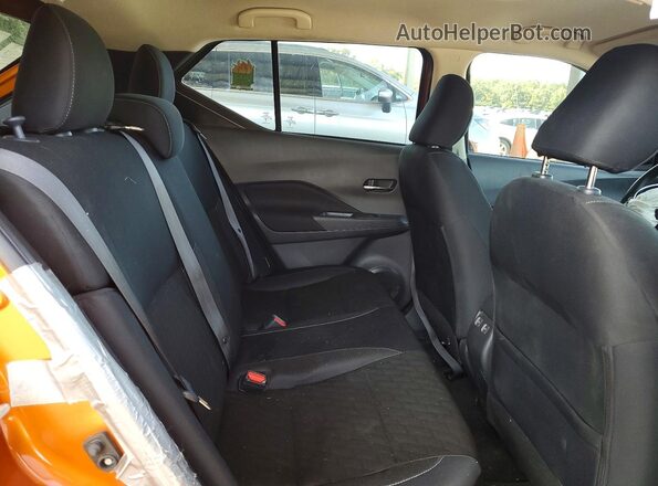3N1CP5CV0PL572845 2023 NISSAN KICKS Orange Rear interior view