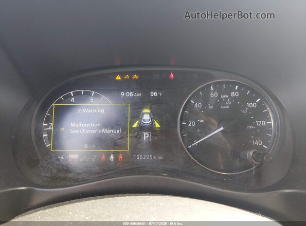 3N1CP5CV1ML469140 2021 NISSAN KICKS Red Widok tylnych siedzeń
