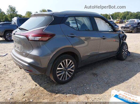 3N1CP5CV1PL480319 2023 NISSAN KICKS Серый Задняя правая четверть