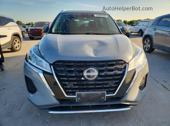 3N1CP5CV1PL502934 2023 NISSAN KICKS Gray Widok z przodu