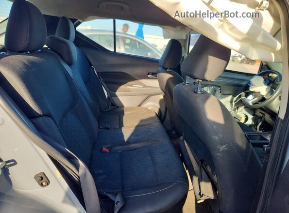 3N1CP5CV1PL532578 2023 NISSAN KICKS Серый Вид задней части салона